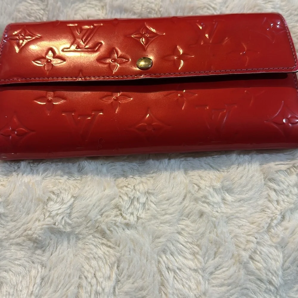 Vintage Louis Vuitton Fire Truck Red Monogram Vernis Long Sarah Wallet - Picture 2 of 16